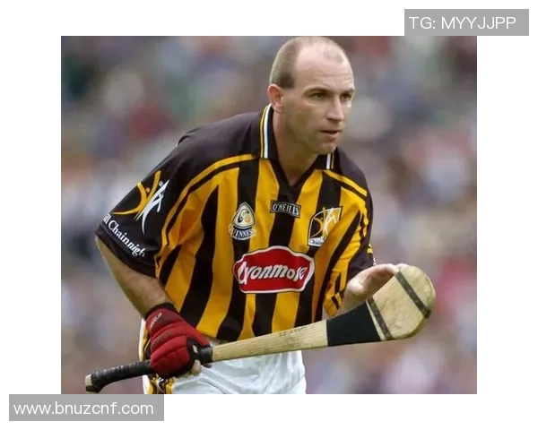 足球明星罹患癌症事件引发广泛关注视频曝光背后的真相与反思